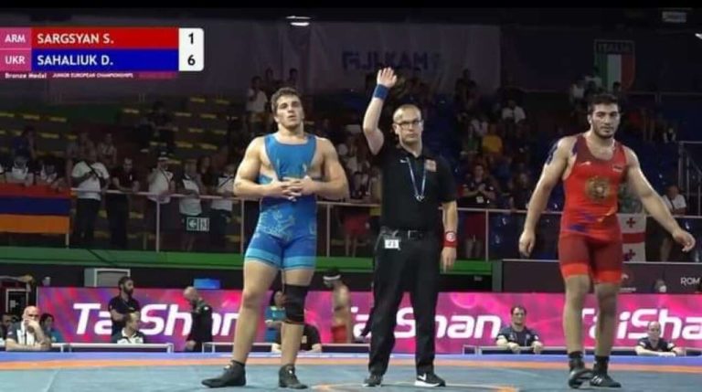 Коломиянин Денис Сагалюк здобув бронзу на Чемпіонаті Європи з вільної боротьби
