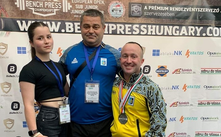 “Золото” і “срібло” чемпіонату Європи завоювали прикарпатські силачі (ФОТО)