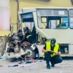 автобус після зіткнення