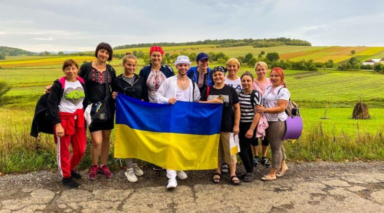 23 тисячі гривень для онкохворих діток зібрав Лазановський під час паломництва