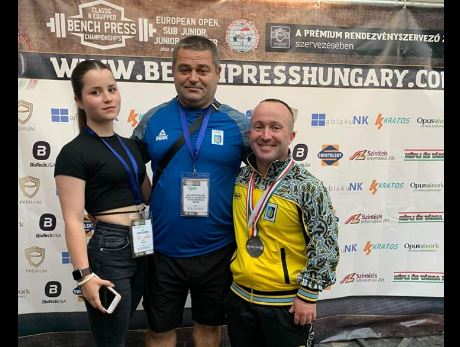 Золото і срібло чемпіонату Європи з жиму лежачи вибороли спорстмени з Городенки (ФОТО)