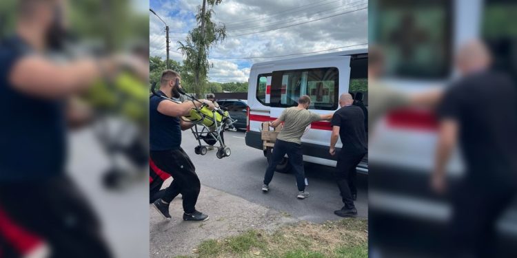 У Чернігові стався вибух на виставці зброї: троє дітей зазнали поранень (ФОТО)