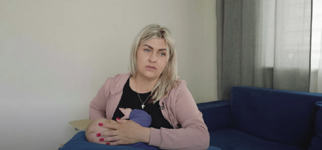 Темрява, плач і грудне молоко: як мама-військова евакуювала дитину з Павлограда (ВІДЕО)