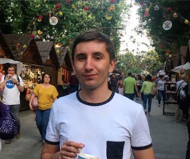 Знайшли лише авто: на Прикарпатті загадково зник 27-річний Віталій Малкович, потрібна допомога (ФОТО)