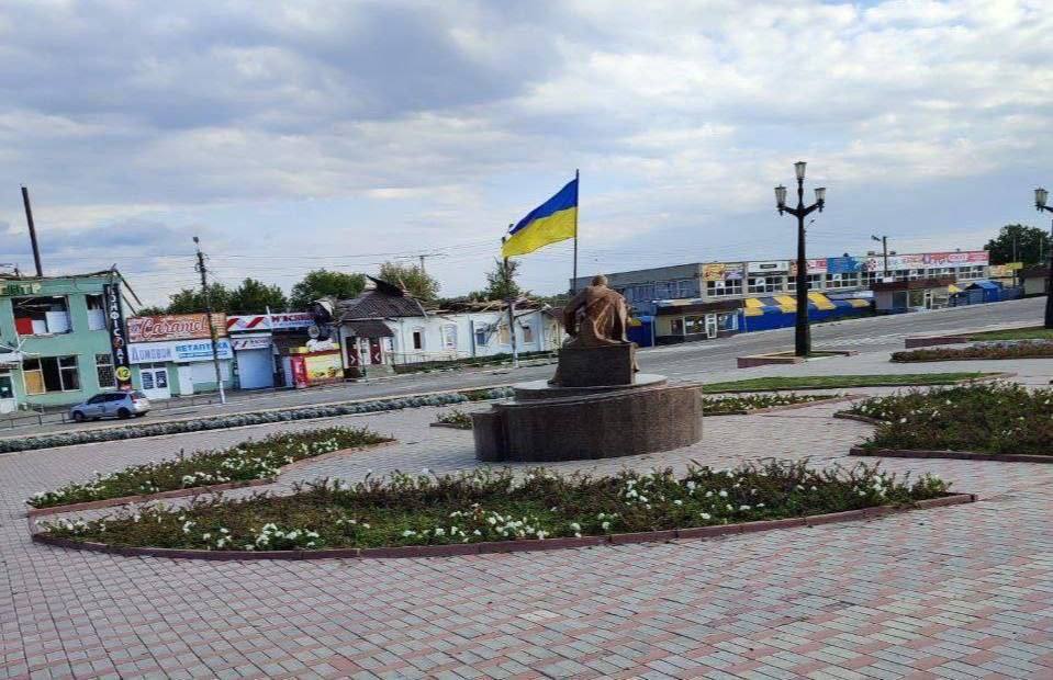 ЗСУ підняли український прапор у низці населених пунктів на Харківщині (ФОТО)