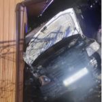 легковик "зупинився" об будинок