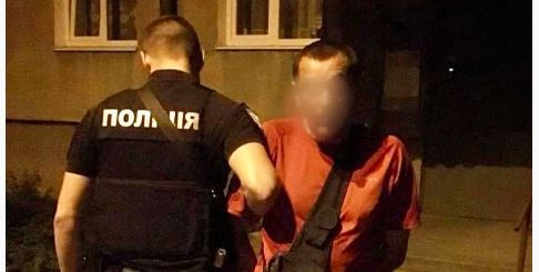 Помер затриманий франківської в’язниці, котрий на Пулюя порізав свою дружину і доньку