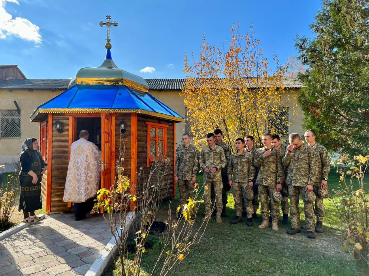 На Прикарпатті освятили капличку на спомин про полеглого захисника (ФОТО)