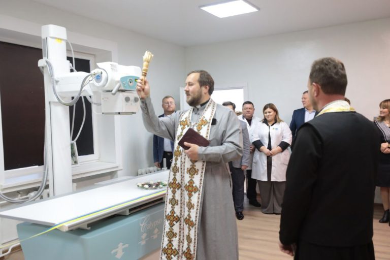 Заболотівська лікарня отримала сучасний рентген-апарат
