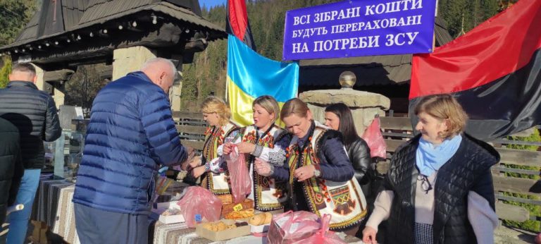 У Татарові на ярмарку зібрали понад 50 000 гривень для воїнів громади (ФОТО)