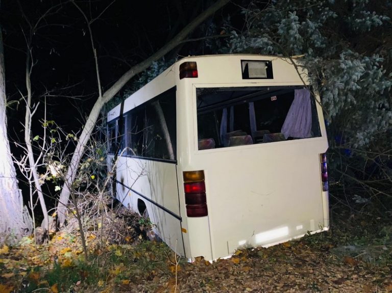 П’ятеро осіб у лікарні: подробиці вечірньої ДТП з автобусом у Франківську (ФОТО)