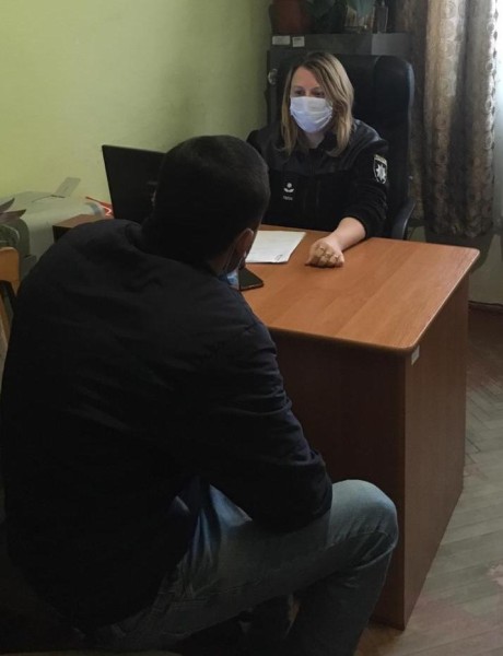 Прикарпатець підробив документи та намагався втекти за кордон – тепер його судитимуть