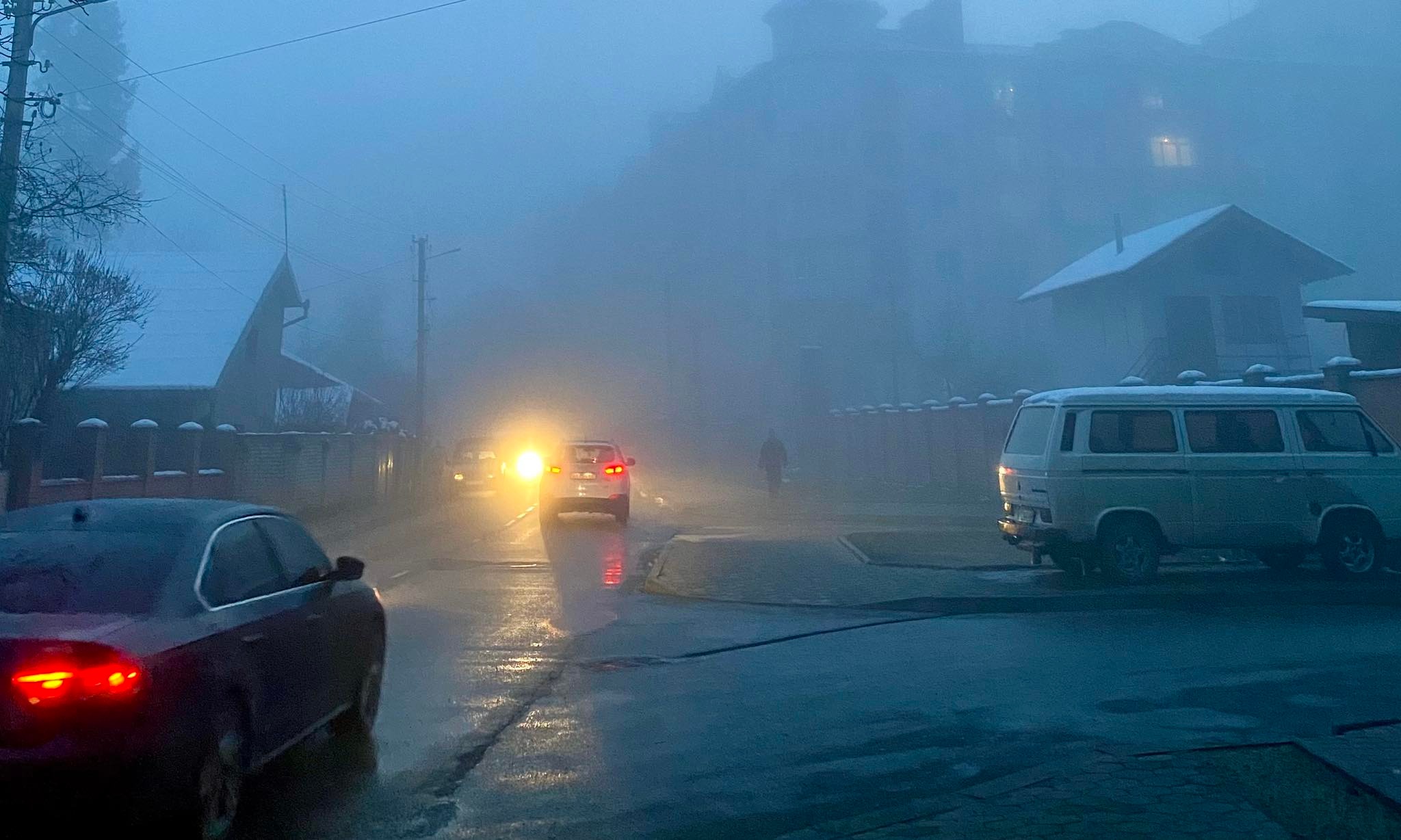 Перший день весни на Прикарпатті буде туманним та з ожеледицею