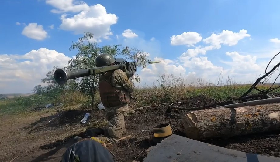 У мене була мрія “вальнути” літак: боєць “Борода” з 10-ої бригади про три вражені цілі (ВІДЕО)