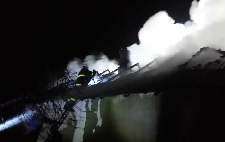 На Коломийщині згорів житловий будинок (ФОТО)
