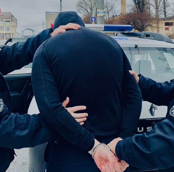 На Долинщині чоловік прийшов в гості і задушив свого співчарочника (ФОТО)