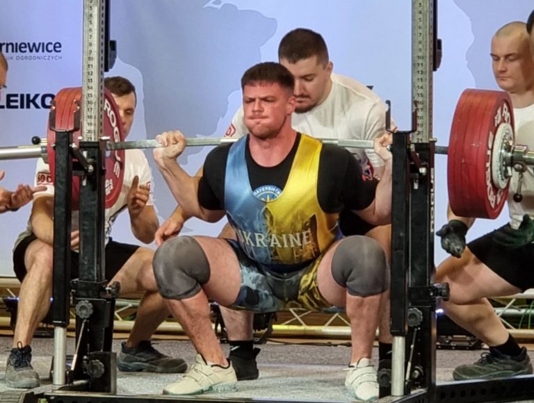 Коломиянин виборов “золото” на чемпіонаті Європи з класичного пауерліфтингу