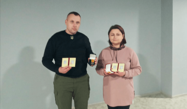 Прикарпатським волонтерам вручили відзнаки Міністерства оборони України (ФОТО)