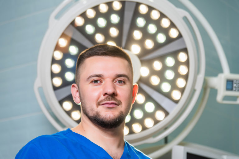 Чому не варто боятися йти до проктолога. Розповідає франківський лікар Іван Попович (ФОТО)