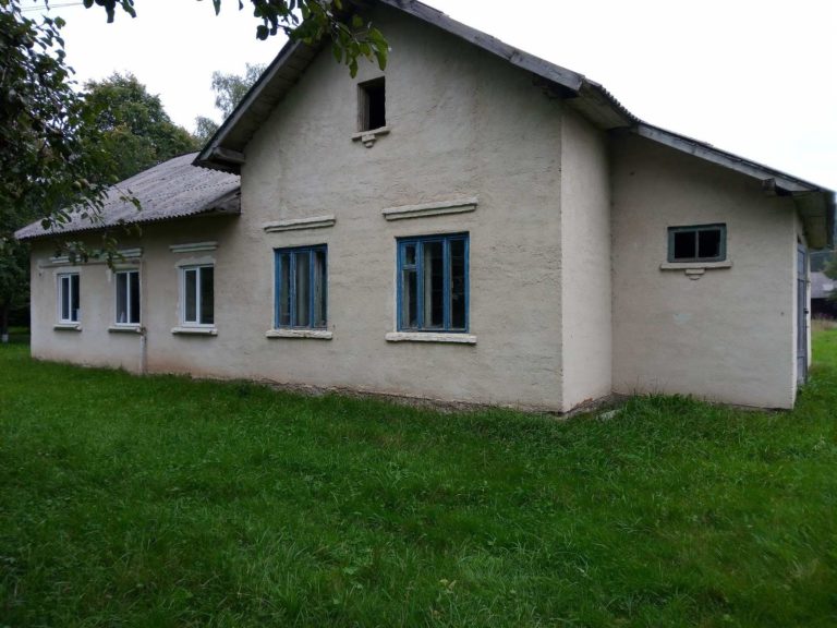Вартість зросла у 18 разів: на Долинщині з аукціону продали державне господарське приміщення (ФОТО)
