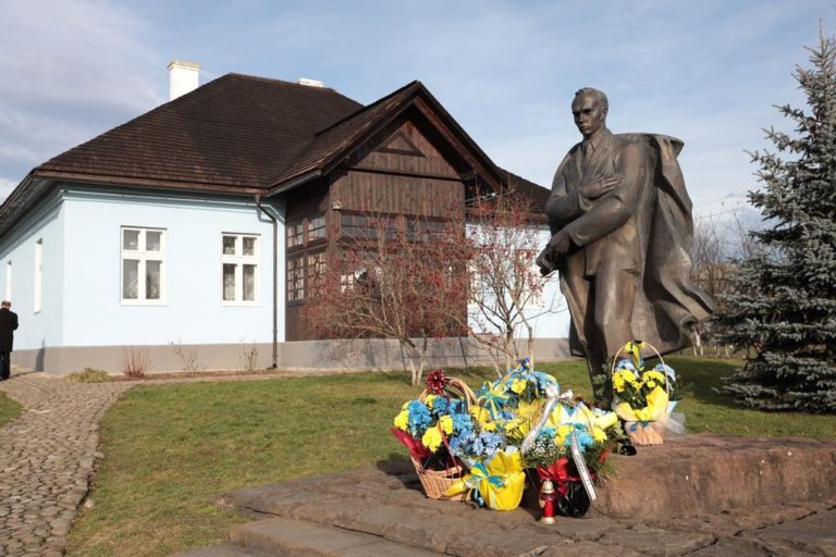Прикарпатці вшанували пам’ять Степана Бандери (ФОТО)