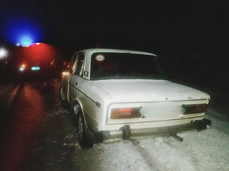 На Прикарпатті чоловік викрав автомобіль і потрапив на ньому в ДТП (ФОТО)