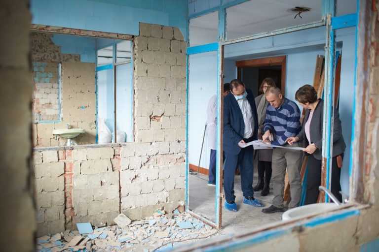 Після невдалого допису мера франківці нагадали Марцінківу, як насправді виглядають розбомблені пологові