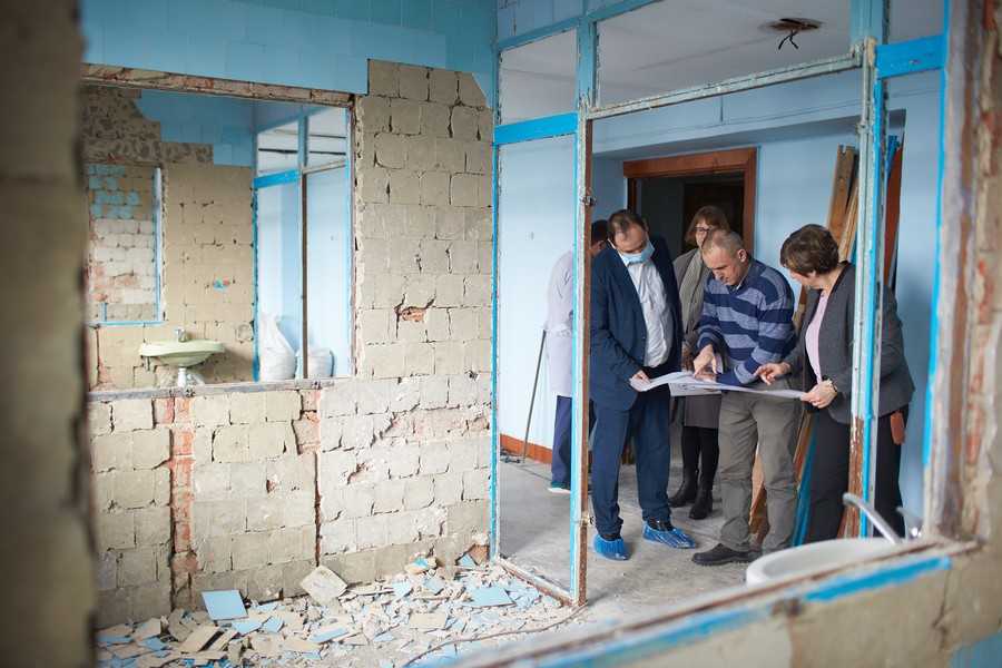 Після невдалого допису мера франківці нагадали Марцінківу, як насправді виглядають розбомблені пологові
