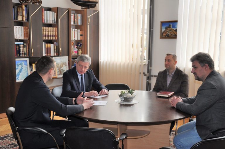 У Франківську науковці та студенти допомагатимуть боротися з кіберзлочинністю (ФОТО)