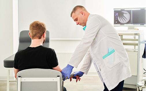 Як розпізнати перелом? Консультує травматолог Оксфорд Медікал Буковель