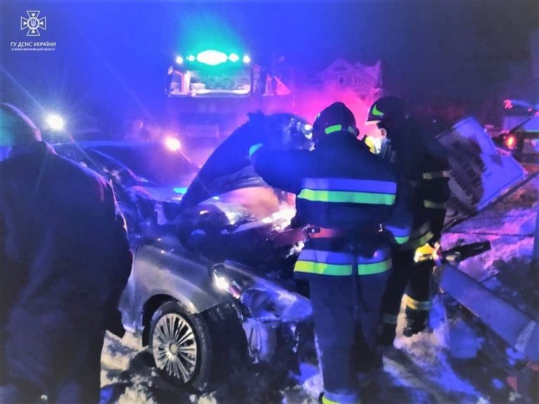 У ДТП у Верховинській громаді загинула людина (ФОТОФАКТ)