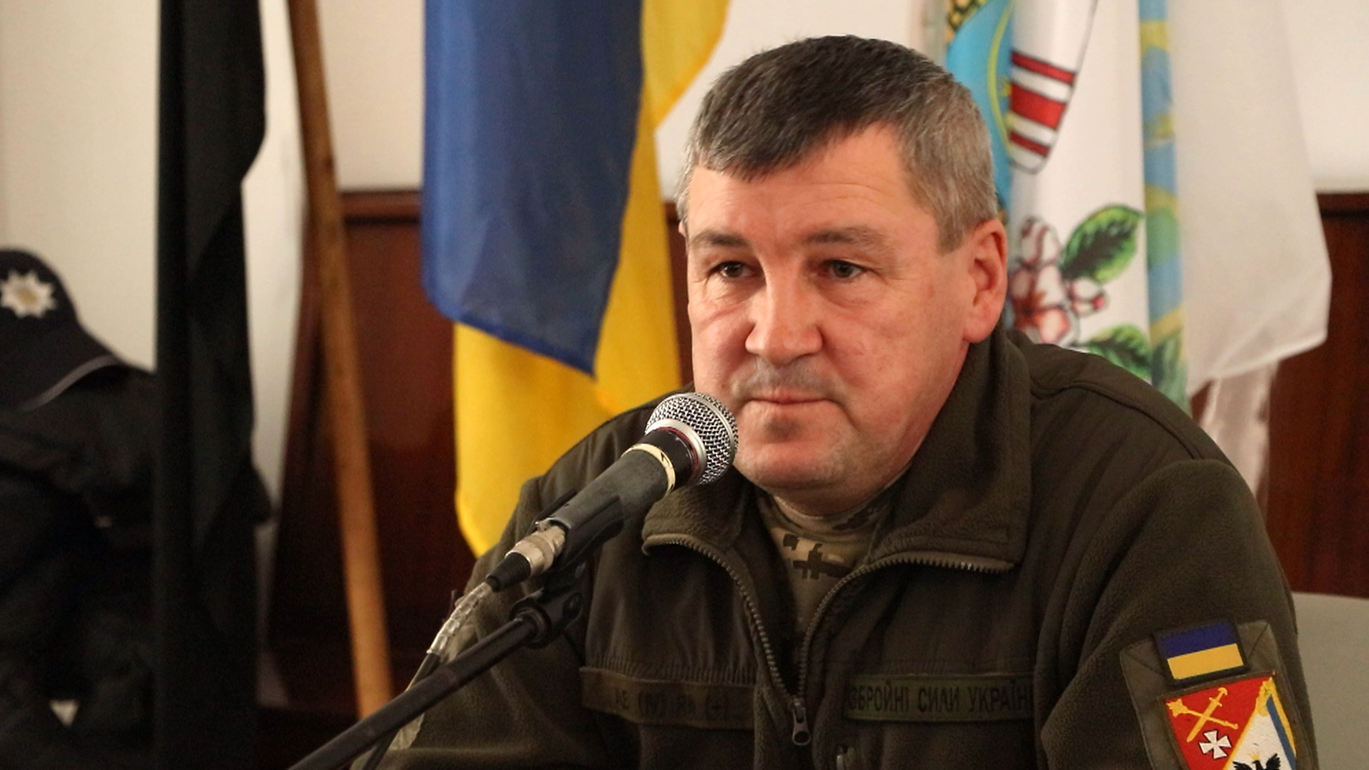Прикарпатський воєнком попросив сприяти людям, які розносять повістки (ВІДЕО)