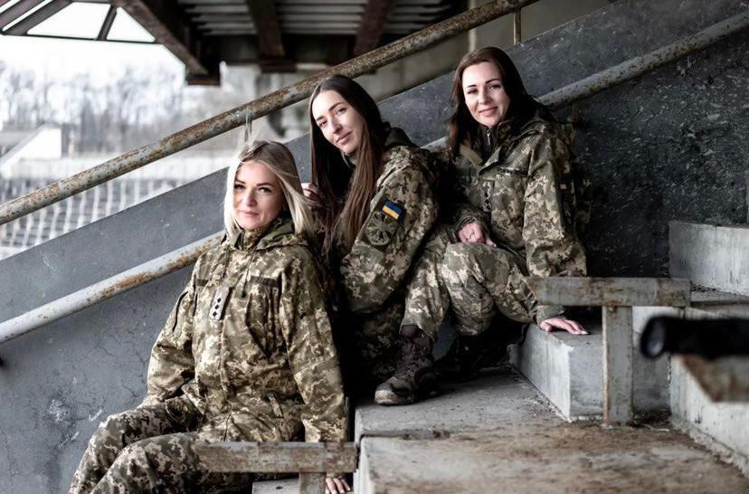 Захисниці з Франківська потрапили в обʼєктив французького фотографа (ФОТО)