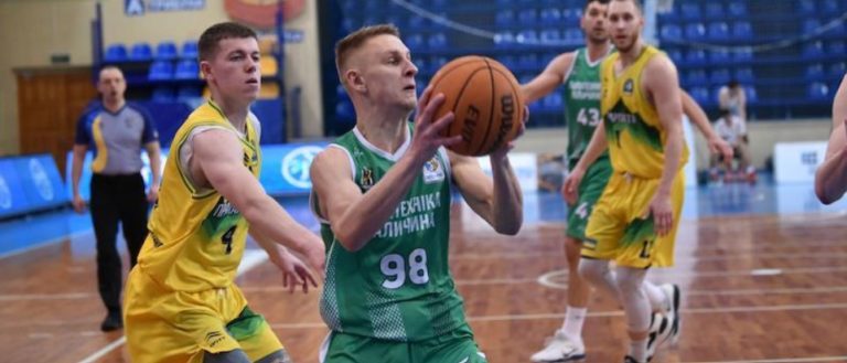 Франківська “Говерла” втретє в сезоні програла львівській “Політехніці”