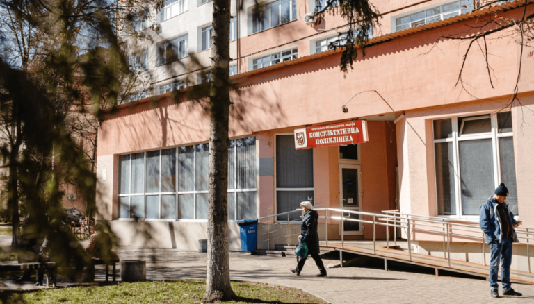 Алерголог, пульмонолог, вертебролог: у поліклініці франківської ЦМКЛ збільшили кількість послуг