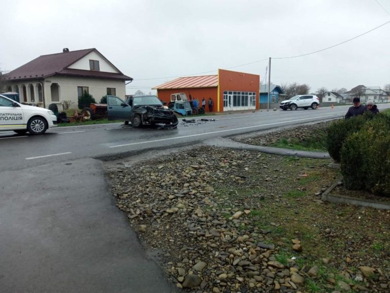 У Заболотові зіткнулися два автомобілі – травмувався 68-річний водій (ФОТО)
