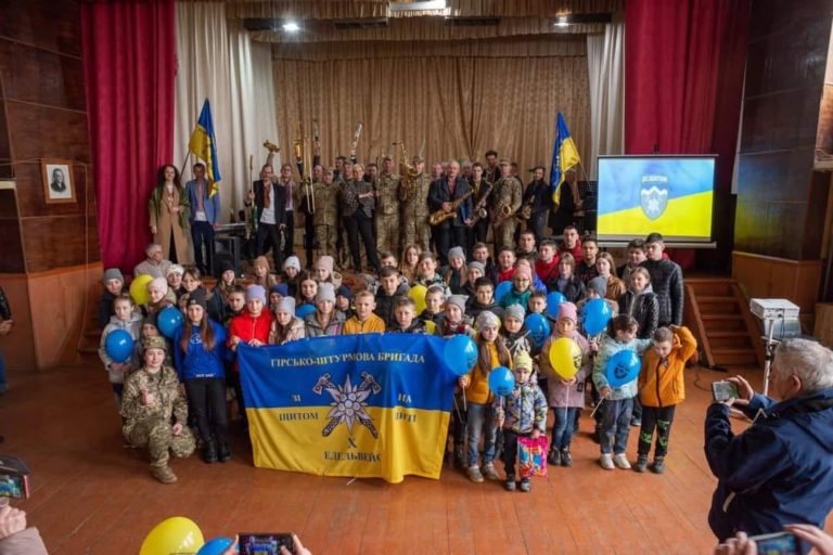 У Коломиї на благодійних концертах зібрали майже 100 тисяч грн для захисників
