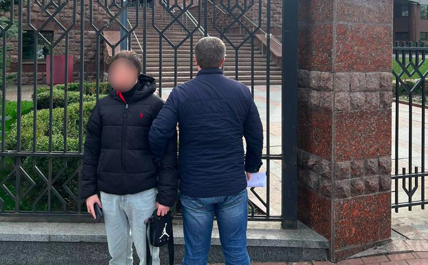 Один з організаторів “пʼяних вечірок” програв апеляцію, йому збільшили розмір застави