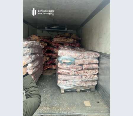 На Прикарпатті судитимуть начальницю сховища, де зіпсувалося понад 8 тонн м’яса для військових