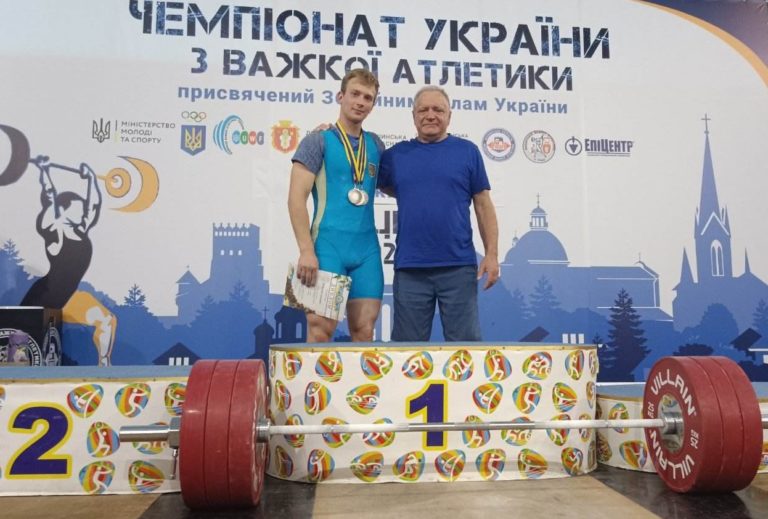 Прикарпатський важкоатлет Володимир Щавінський став срібним призером чемпіонату України