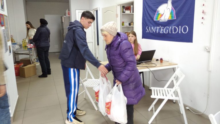 “Людям потрібна не лише матеріальна підтримка”. Як у Франківську працює Спільнота святого Еґідія