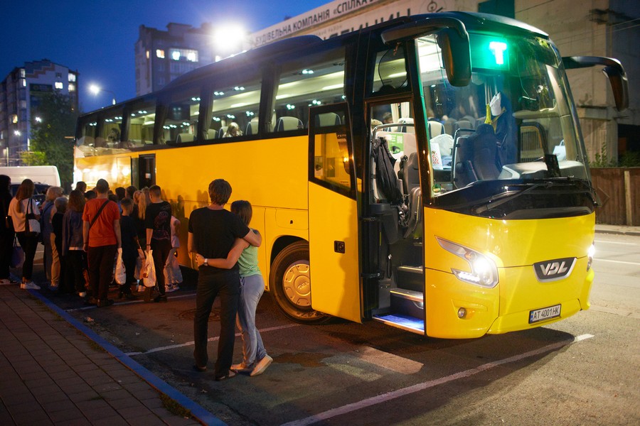 У Франківську діти захисників зможуть поїхати до Польщі: як записатися на екскурсію