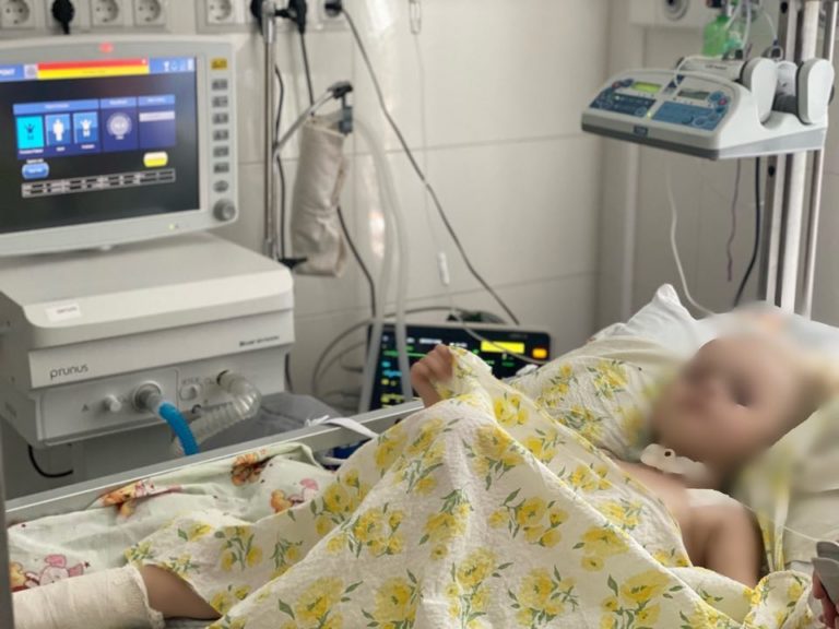 Тижні лікування й штучна кома: у Франківську від правця врятували дитину (ФОТО)