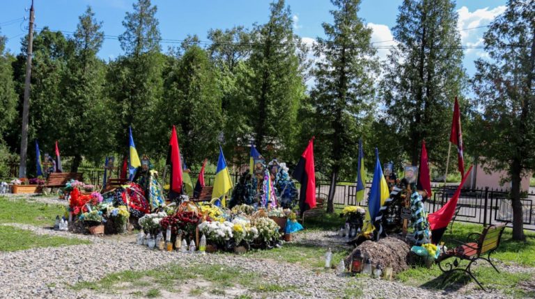 У Калуші на могилах загиблих героїв встановлять QR-коди (ФОТО)