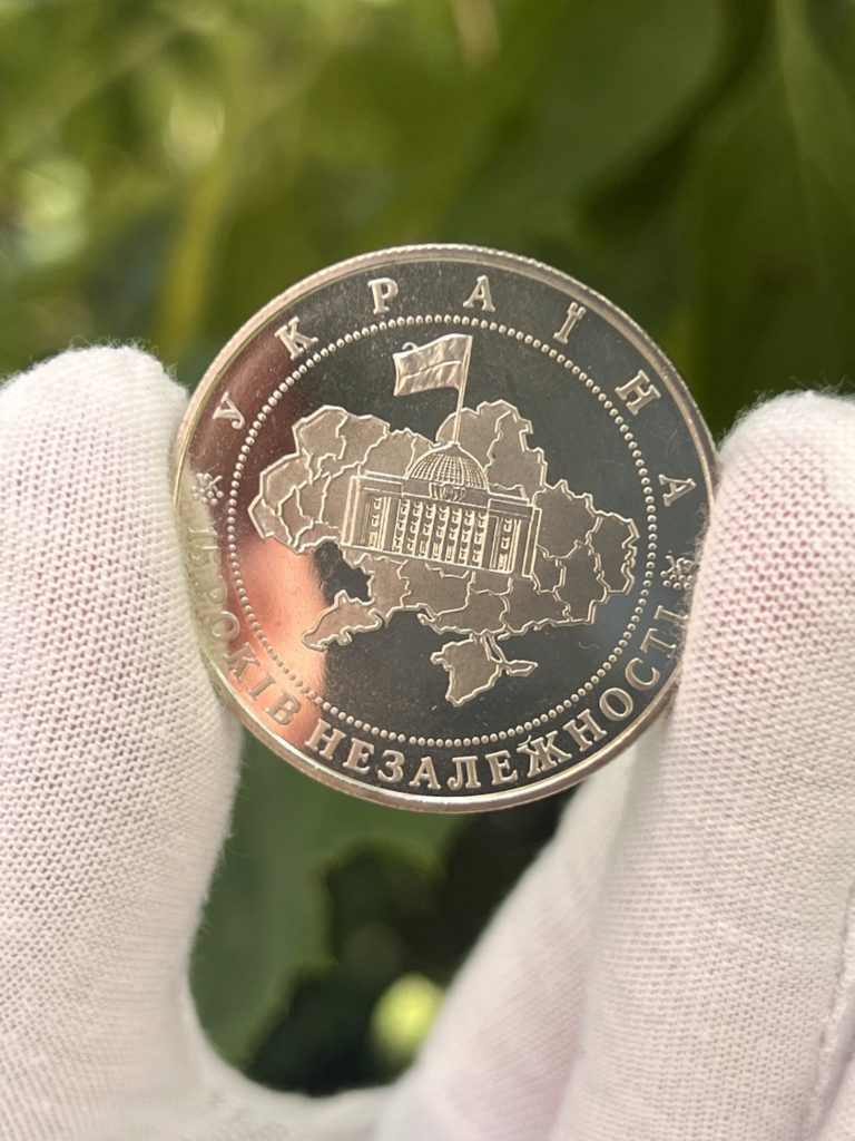 У Франківську проходить благодійний аукціон нумізматики (ФОТО)