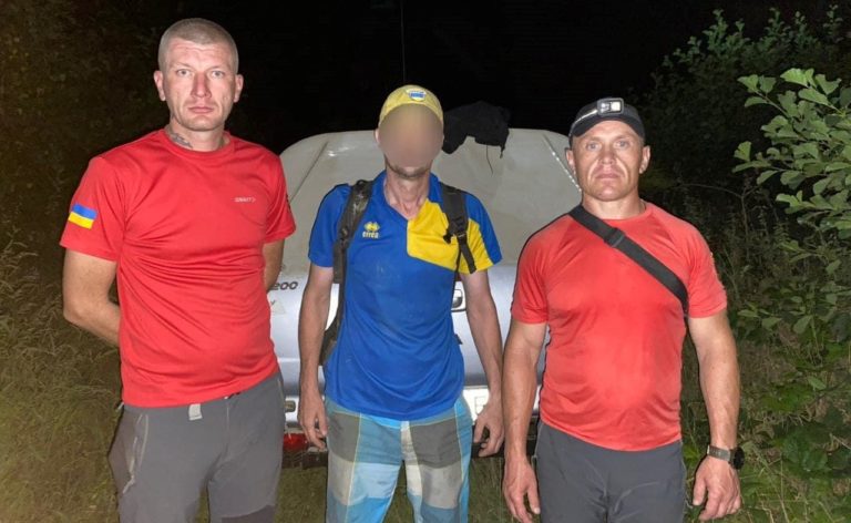 Біля села Вовчинець рятувальники відшукали  заблукалого грибника (ФОТОФАКТ)
