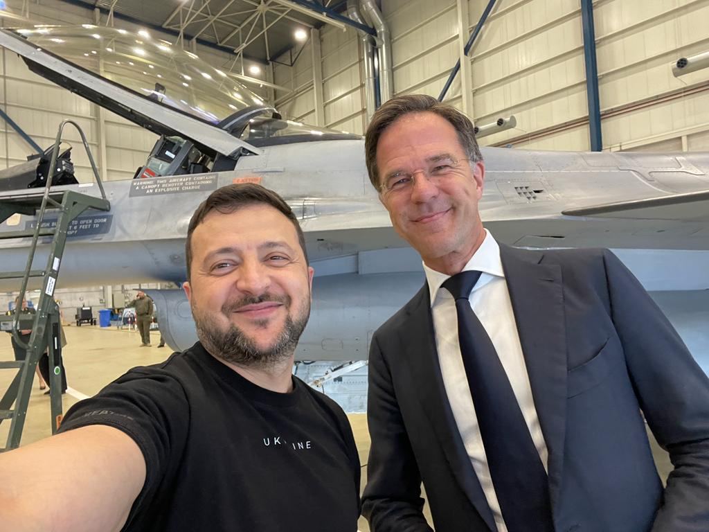 В українському небі будуть 42 літаки F-16. І це лише початок, – Зеленський