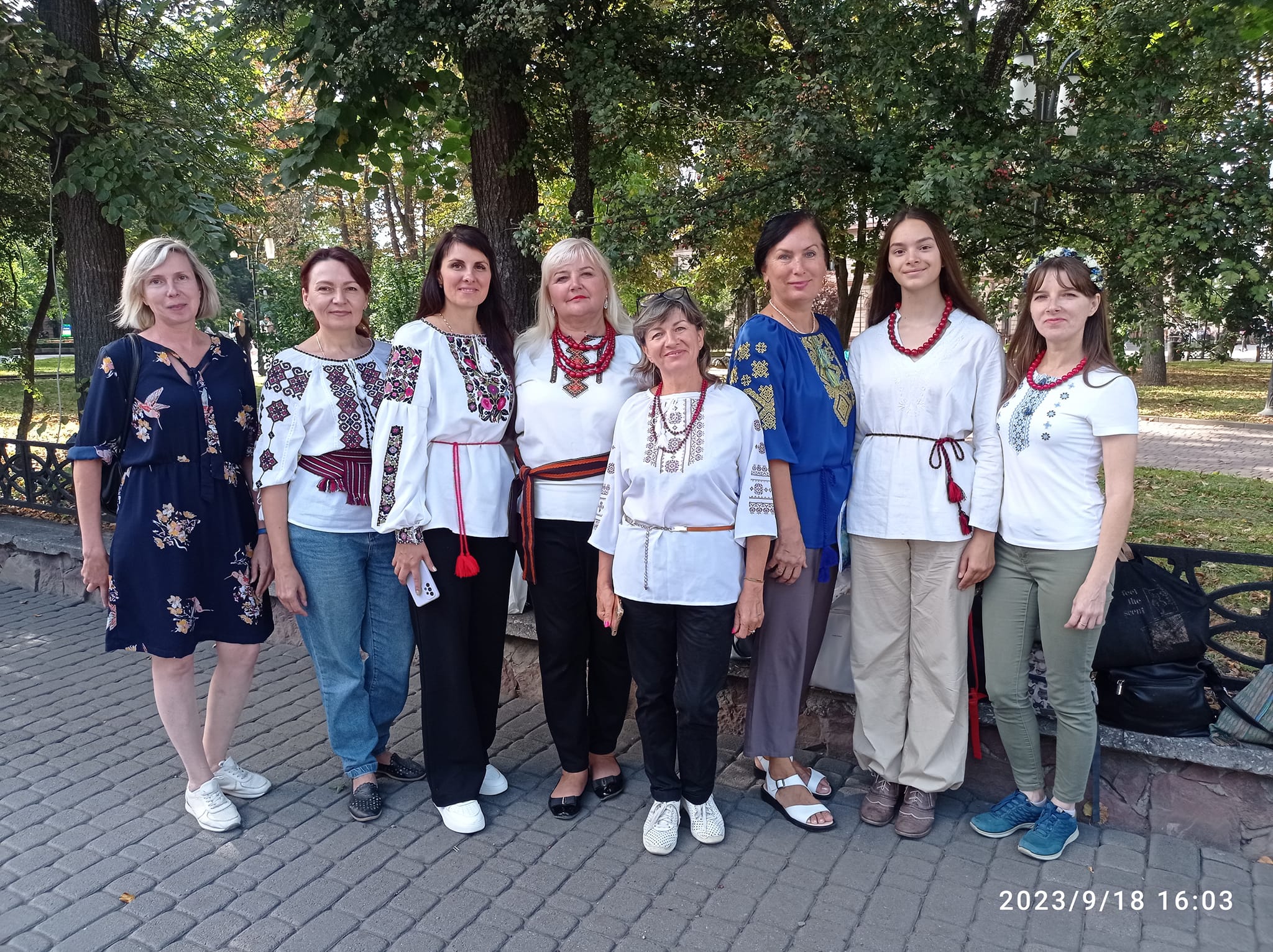 У центрі Франківська провели благодійний проєкт  “З піснею – до Перемоги” (ФОТО)