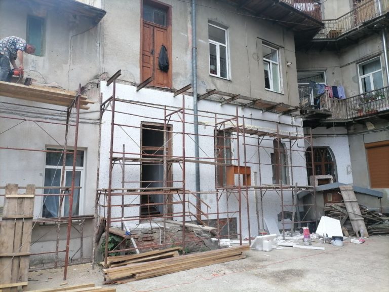 У Франківську облаштовують волонтерський хаб для військових та їхніх рідних (ФОТО)