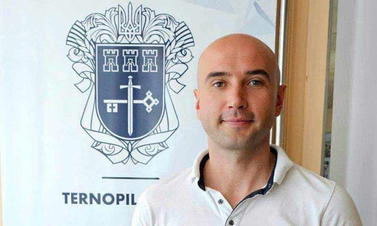 Чоловік франківської депутатки отримав мільйонні контракти на постачання овочів до дитячих садків міста, – розслідування